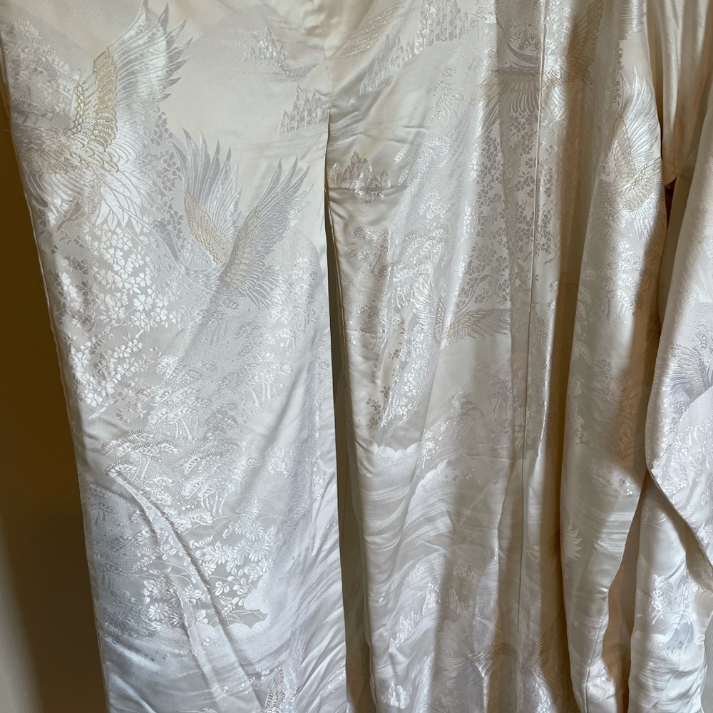 Vintage Japanese Wedding Kimono - Picture 4 of 9